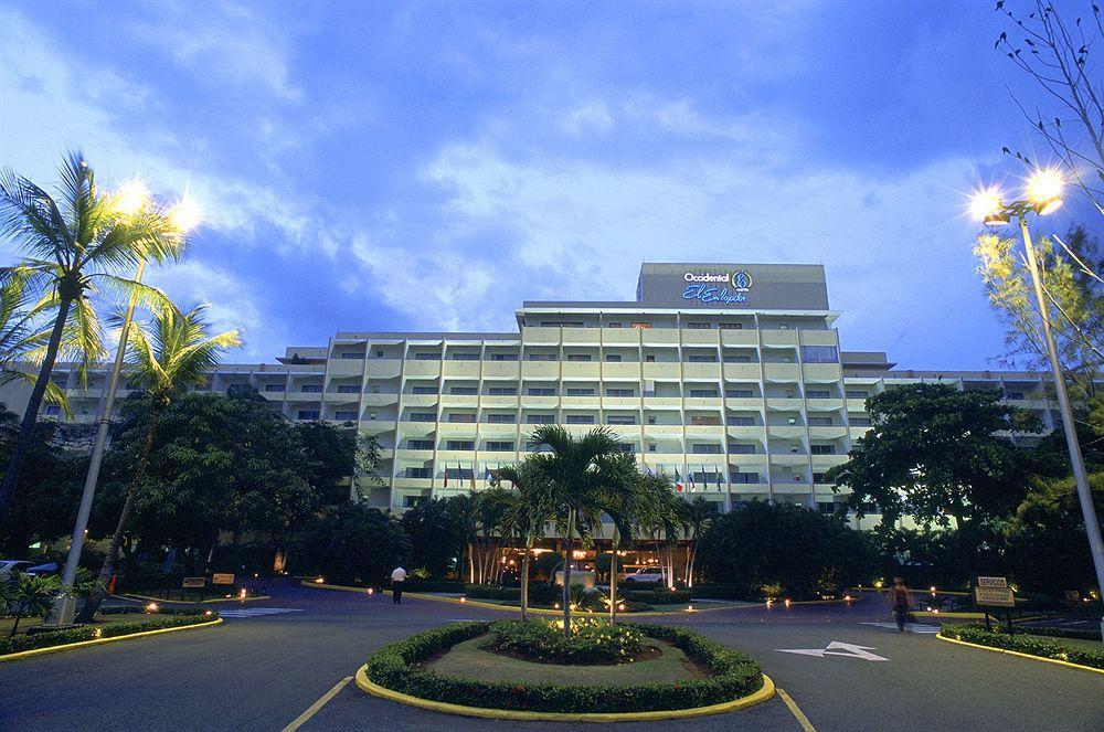 El Embajador, A Royal Hideaway Hotel サントドミンゴ エクステリア 写真 The Asian Hospital and Medical Center