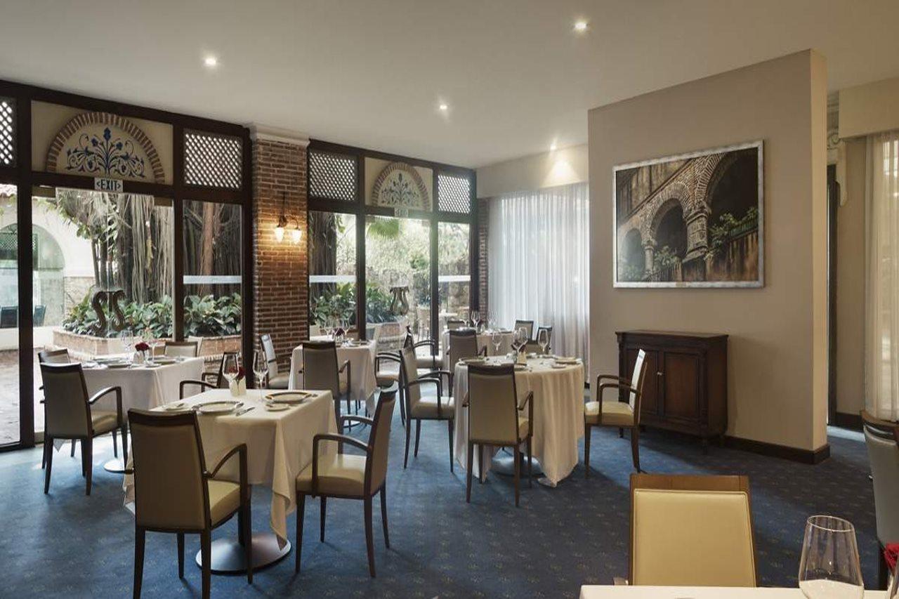El Embajador, A Royal Hideaway Hotel サントドミンゴ エクステリア 写真 Restaurant